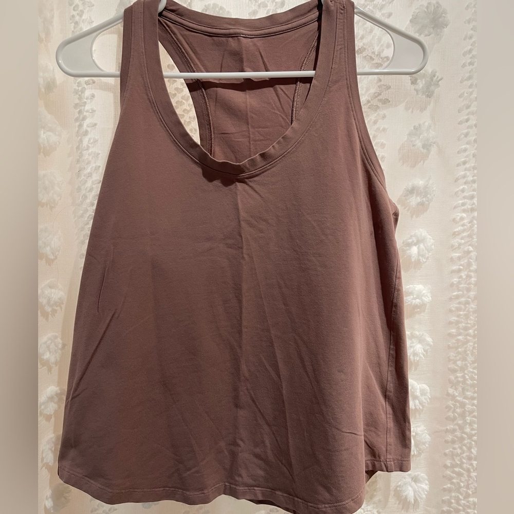 Lululemon tank. Great condition size 8